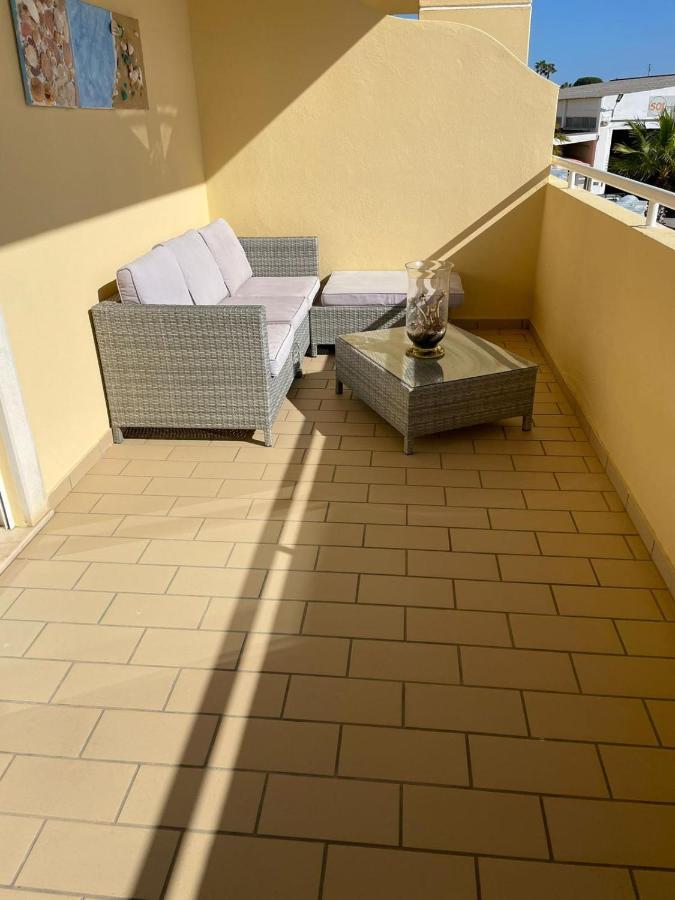 2 Bedrooms Apartment Vale Parra Praia Da Gale In A Privat Condominio Guia  Exteriör bild